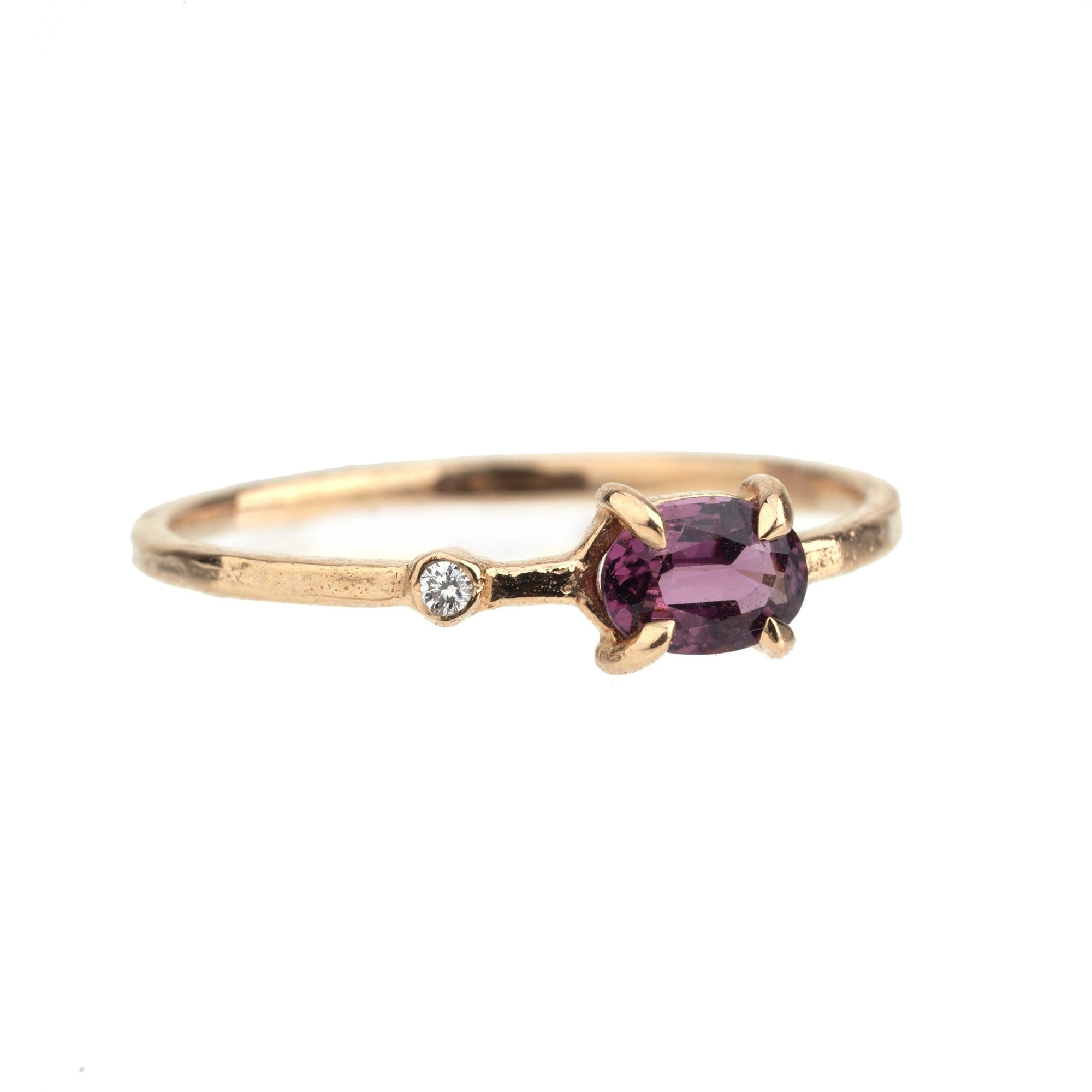 Wink Ring: Pink Sapphire