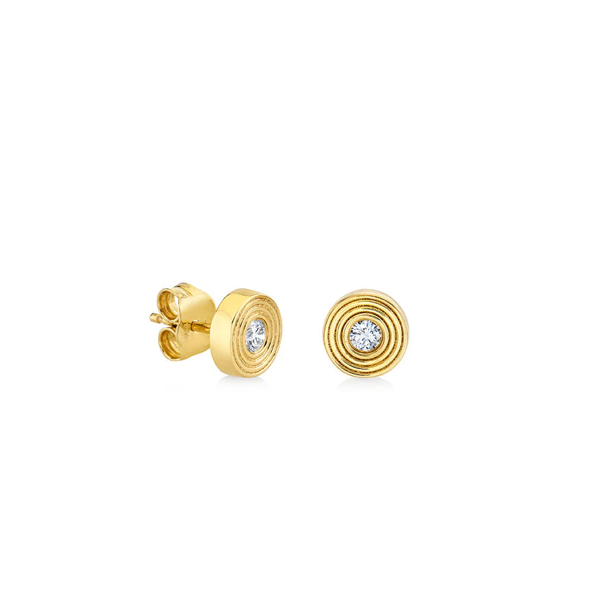 GOLD &amp; DIAMOND SMALL FLUTED SINGLE STONE STUD