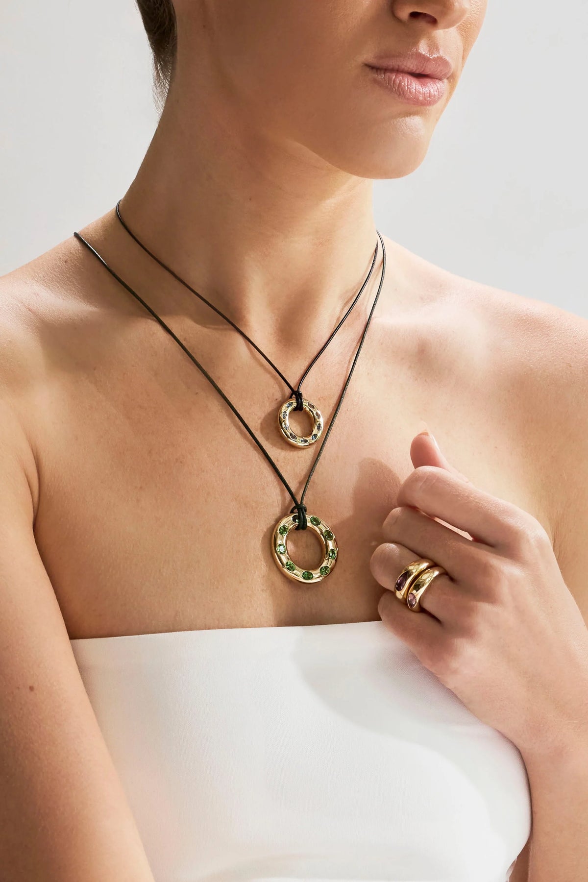 Small Oval Disc - Diamond