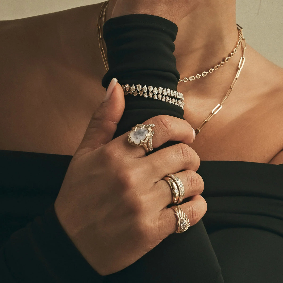 Star Set Rounded Ring