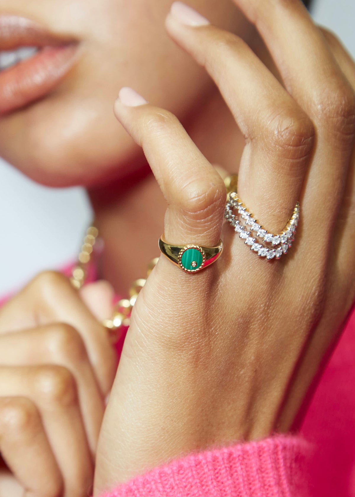 BABY CHEVALIERE OVAL MALACHITE SIGNET RING