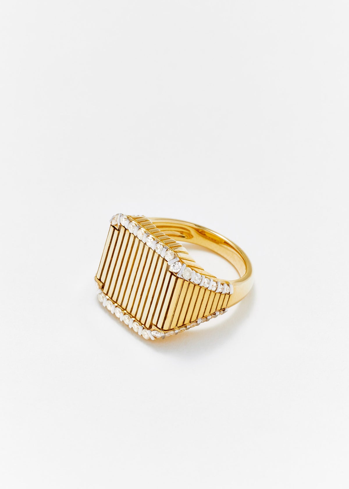 DIAMOND &amp; GOLD FLUTED PRINCESS SIGNET RING