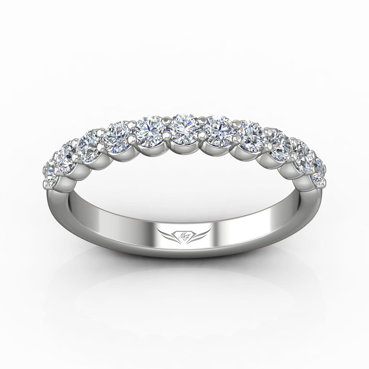 Vincents Fine Jewelry | Martin Flyer | Shared Prong Wedding Band