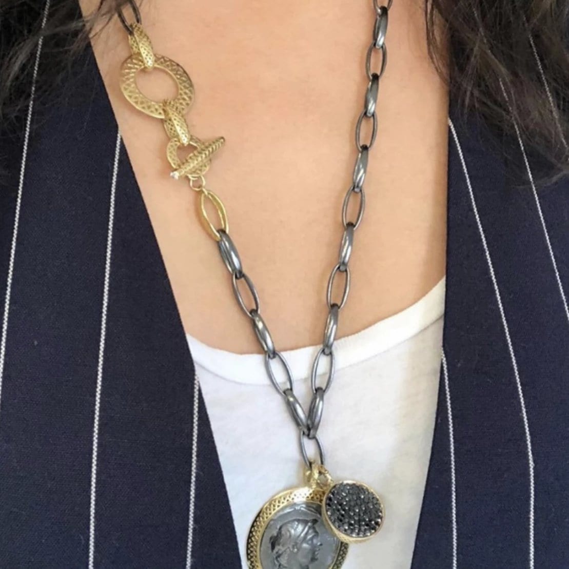 Vincents Fine Jewelry | Ray Griffiths | Sapphire Half Ball Pendent 